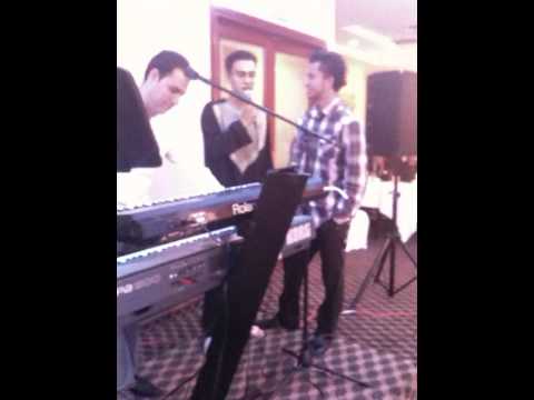 Khalid and Omer singing Jaanem jaanem (Ahmad shah ...