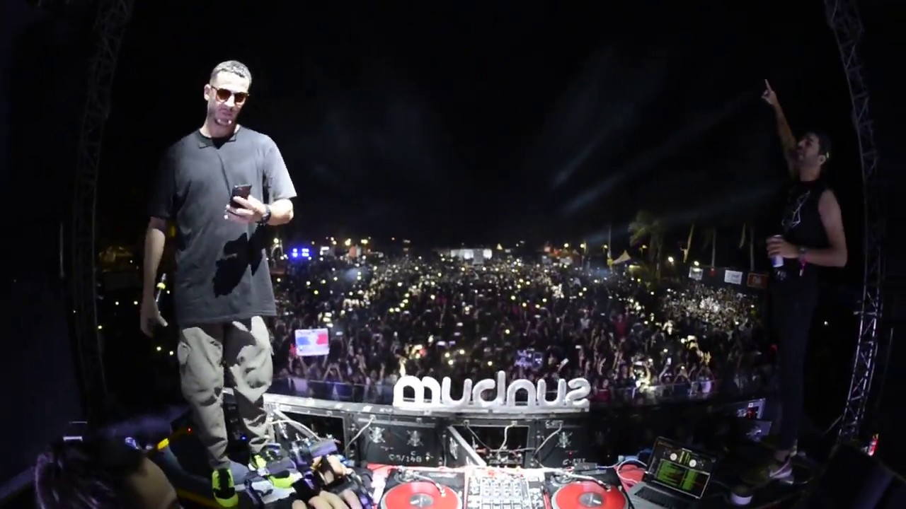 DJ Snake brings Nucleya onstage at Sunburn Arena   Chennai