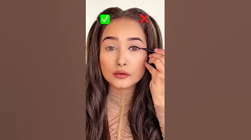 طريقة رسم الايلاينر للمبتدئات مكياج عيون Shorts 