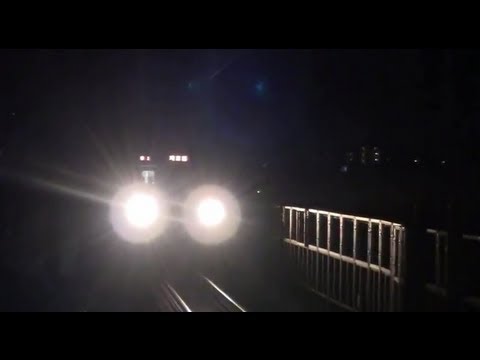 【埼京線】205系川越行 戸田駅入線・発車 早朝 入線時ハイビーム