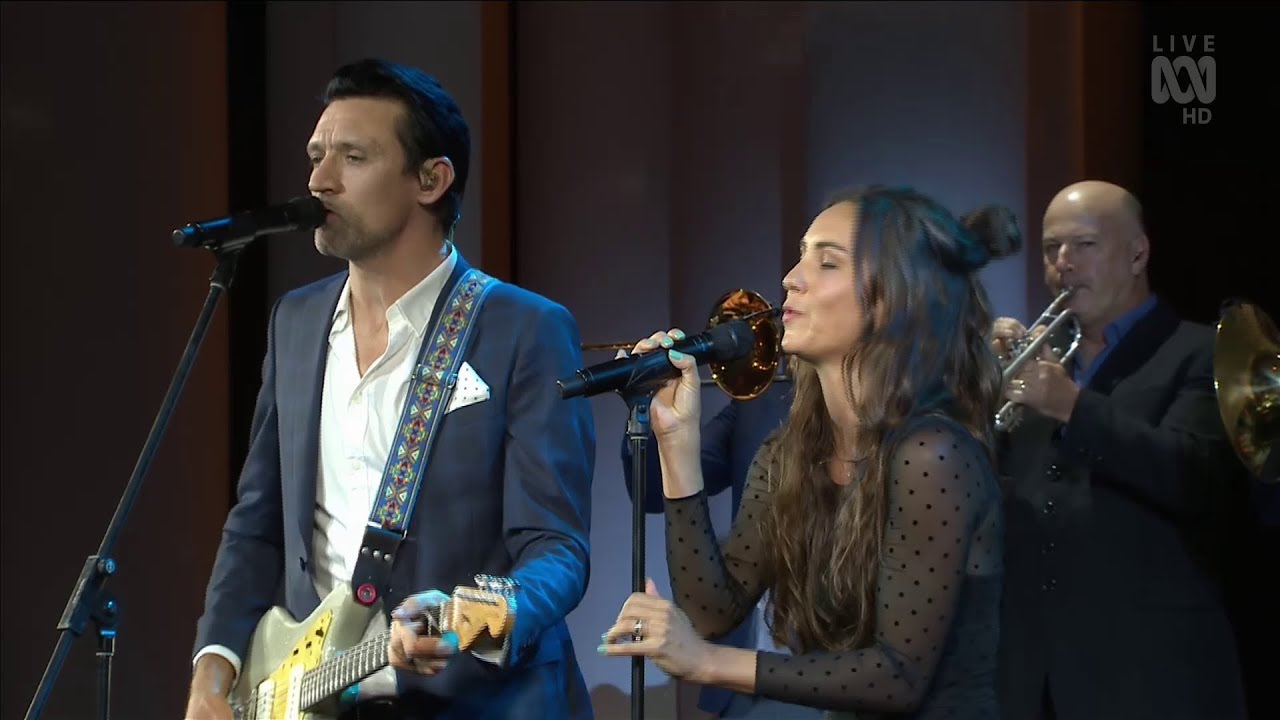 Paul Dempsey & Amy Shark | Wide Open Road/New Sensation | Australian Of The Year Awards 2018 - YouTube