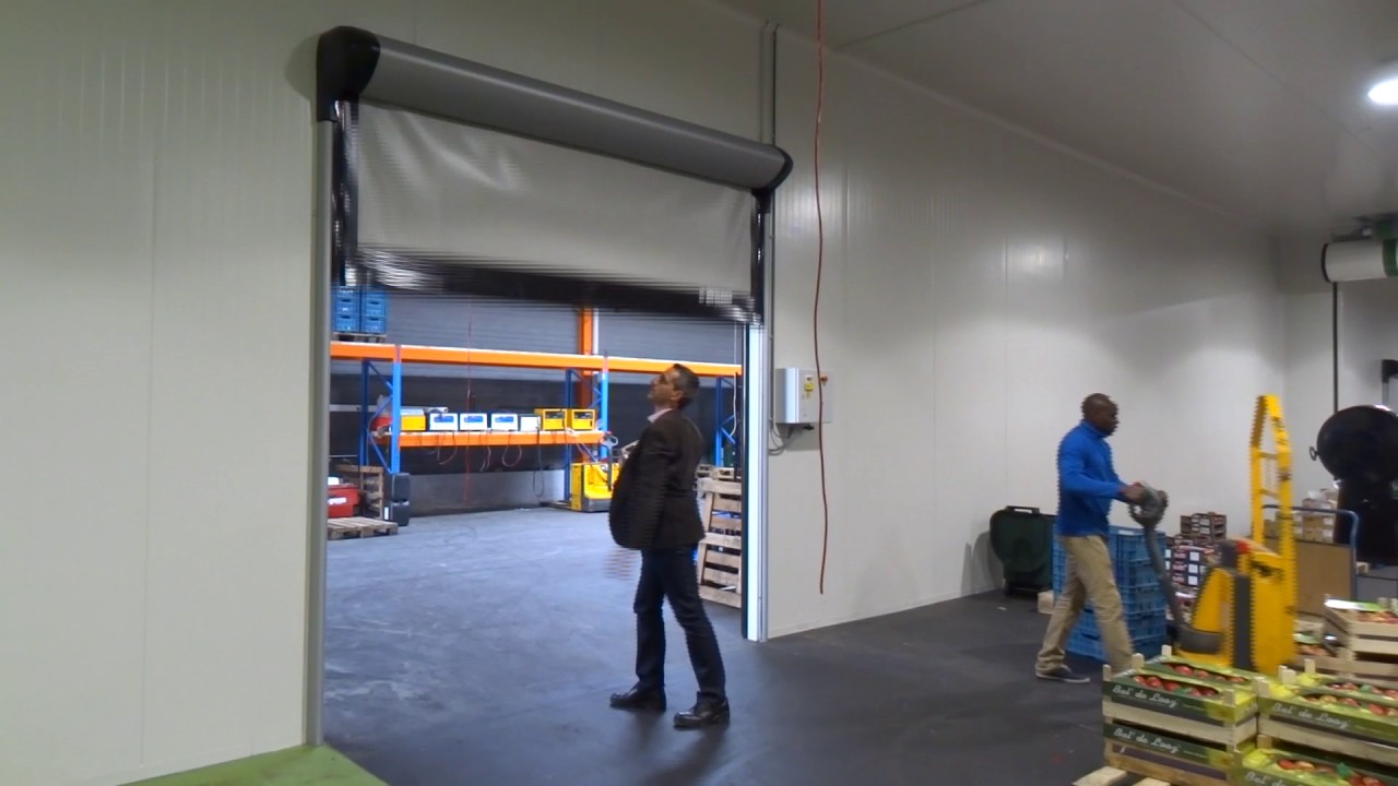 Bramy szybkobieżne Dynaco - bezpieczeństwo użytkowania D-313