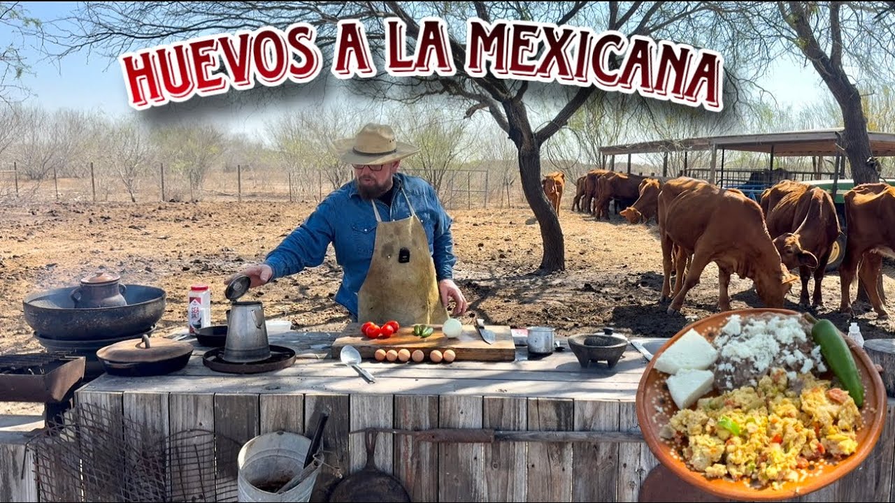 HUEVOS A LA MEXICANA ( FRIJOLES Y QUESO FRESCO)