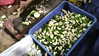 Ninja Level Pickle Mango Cutting Skills | Pickle Mango Cutting | Indian Street Food