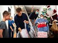 Josip Stanišić meets the kids at the children's hospital a special moment before Christmas 🥰🎄