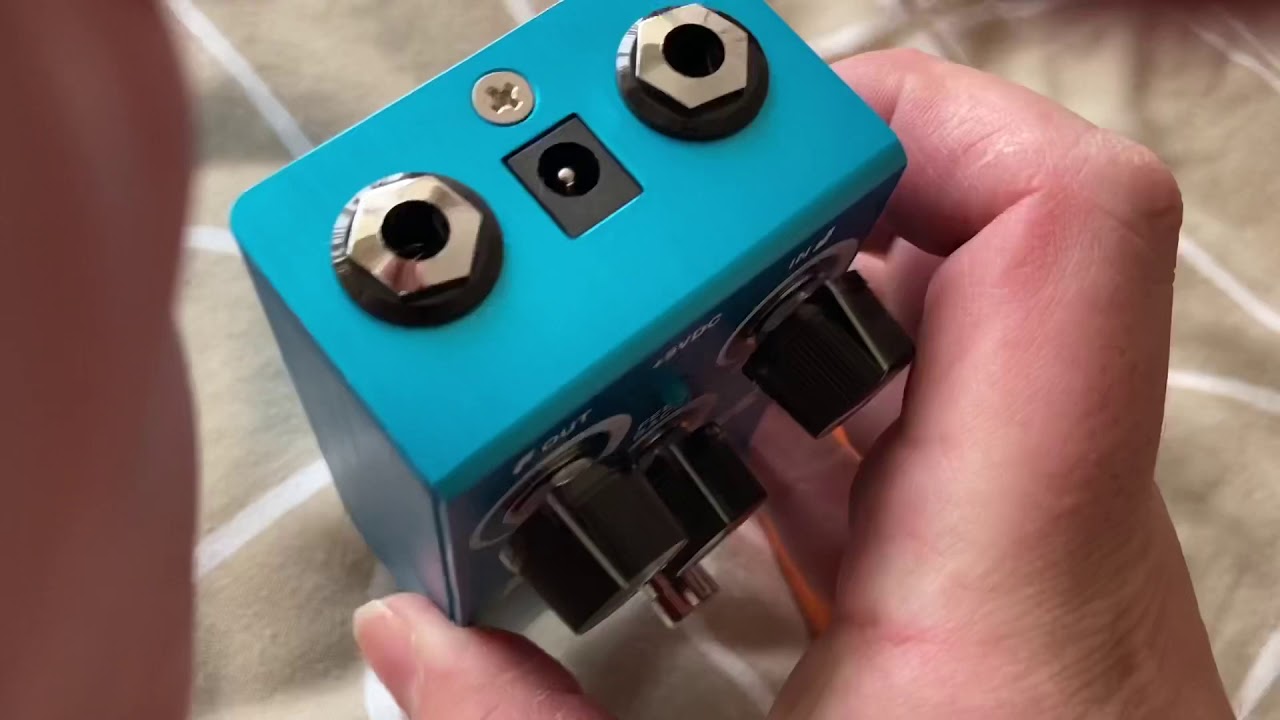 Way Huge Smalls Aqua-Puss Analog Delay Pedal (unboxing/demo of my