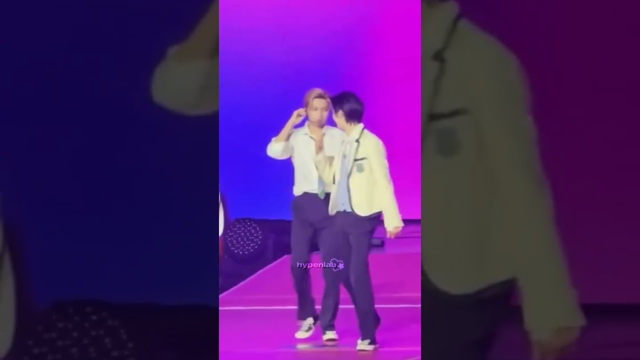 Jay can never eat a banana in peace😭 