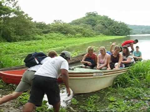 Traditional Waunaan Village Part One - Panama Canal