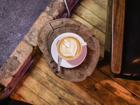 حكيتلك و فرغت قلبي لقيت حكايتي عند الناس تدور فهمني يا فاهمني علاش تبدلت الأمور 