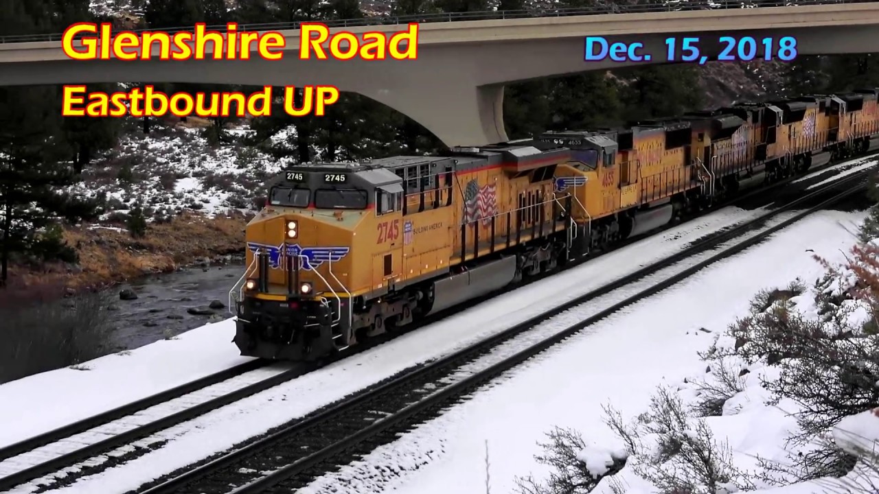 Awesome Trains at Donner Pass in the Snow! - YouTube