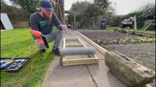 chicken tractor uk! living off the land! chickens for meat.