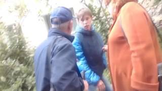 Пенсионеры поймали школьника под спайсом