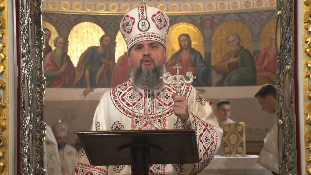 Head of Ukraine Church holds Christmas service at Kyiv's Pechersk Lavra monastery | AFP