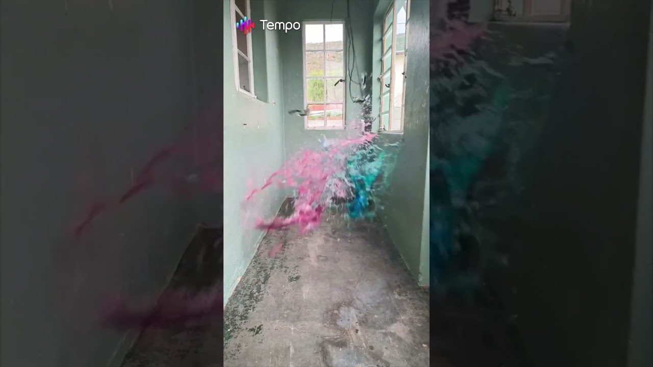 Bottle collision of @SaúlElHombreLobo1998 #shorts #viral #tempoapp