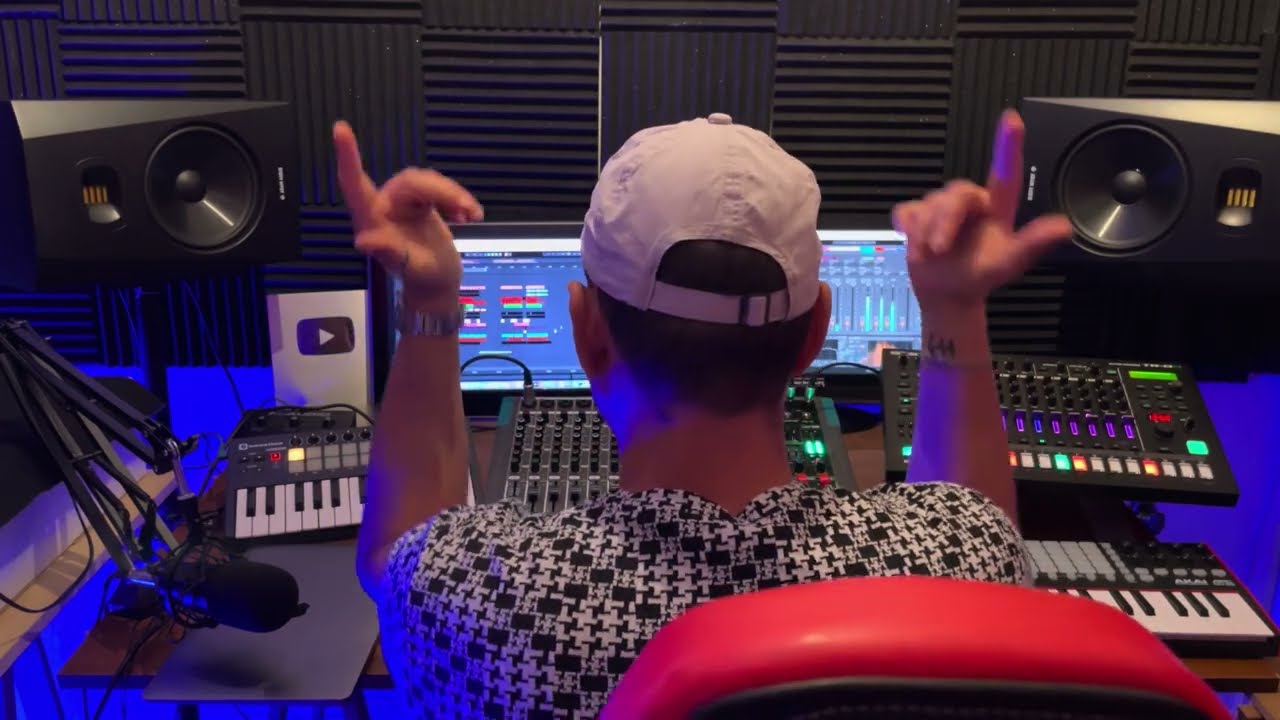 Behind The Track "A HIT" - Nando Rodriguez