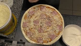 Как создается пицца