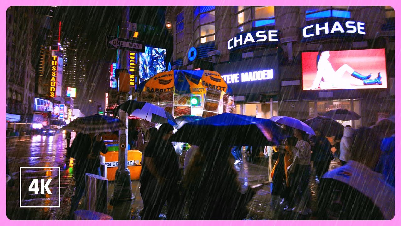 New York, Amerika Serikat | Jalan Malam Saat Hujan 4K | 26 Okt 2023