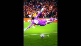 Dünyanın En Iyi Forveti Demekten Gurur Duyuyoruz.