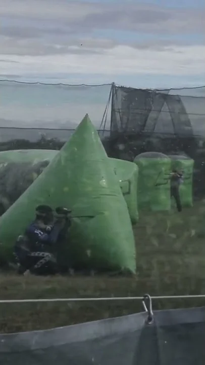 Paintball pit dude thinks these guys freakin’ suck! NXL Mid-Atlantic Major #getmaxt #paintball