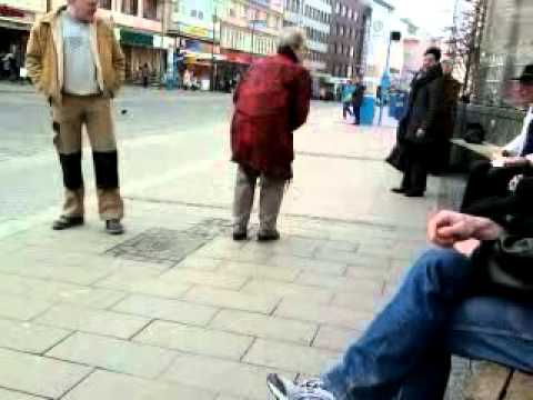 2 euro mÃnze mit sekundenkleber am boden youtube