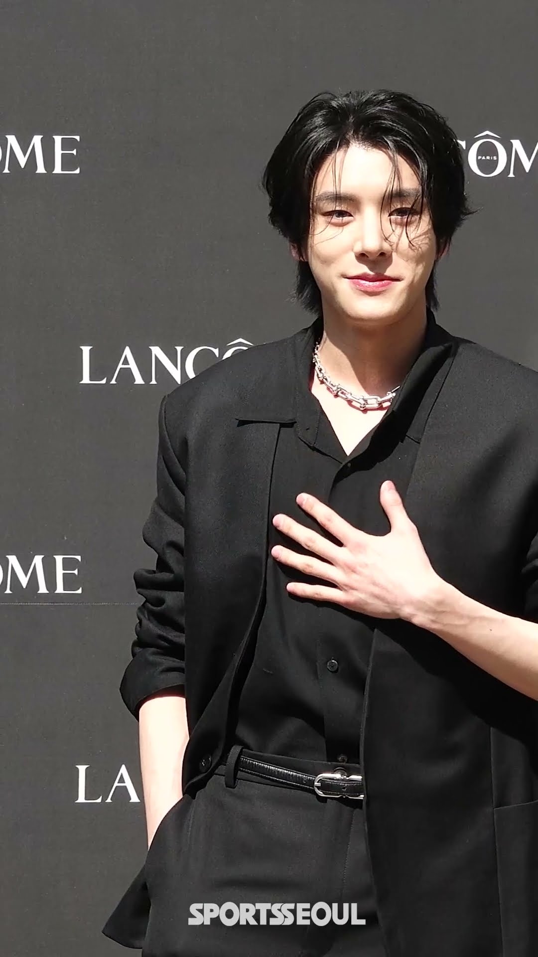 엔하이픈 제이크(ENHYPEN JAKE), '왕자님 손키스'
