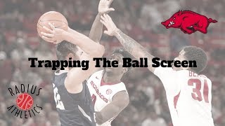 Arkansas Razorbacks - Trapping The Ball Screen