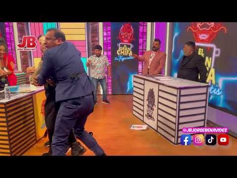 Alfredo se vuelve a mechar con la Mackyna