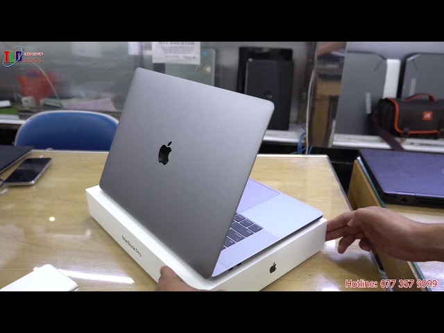 Đập Hộp Macbook Pro Retina Touchbar 15 inch 2019 Bản Core i9 Giá 70 Triệu Đồng