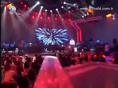 Murat Göğebakan - Ay Yüzlüm ve Kalbim Yaralı (Beyaz Show)