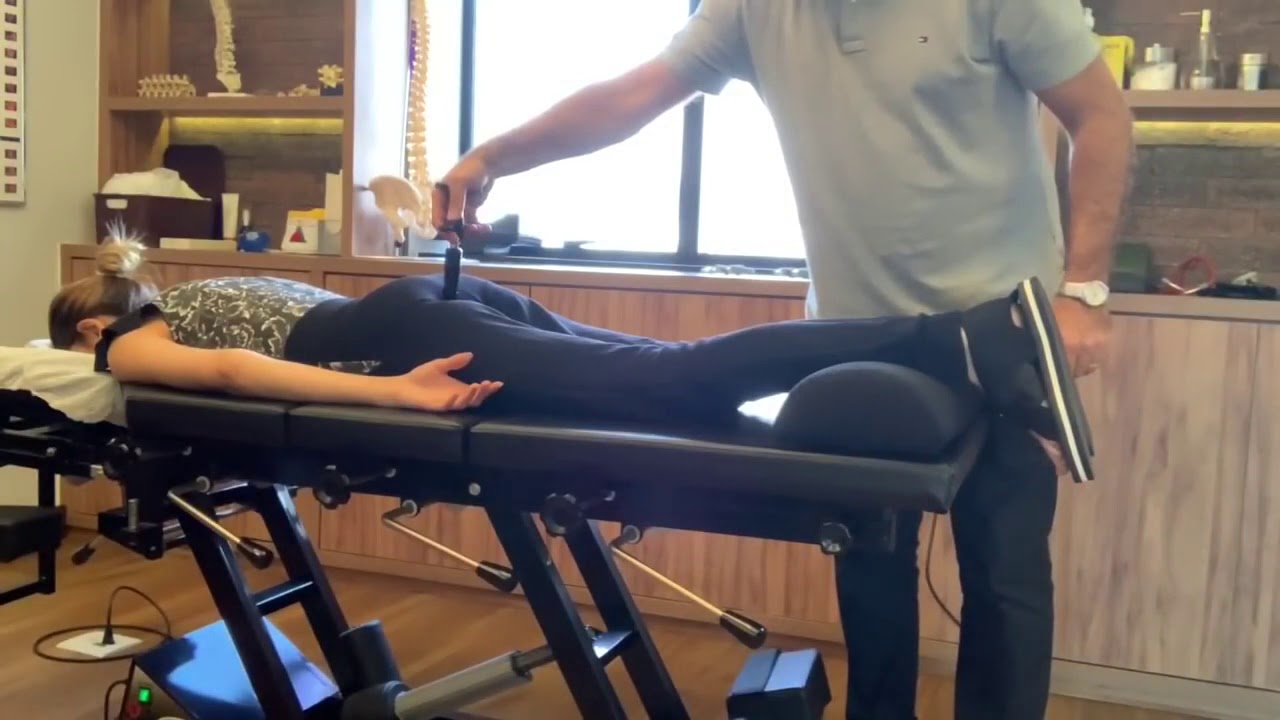 Letícia Vieira conversa com Marcio Tosi sobre Quiropraxia Instrumental