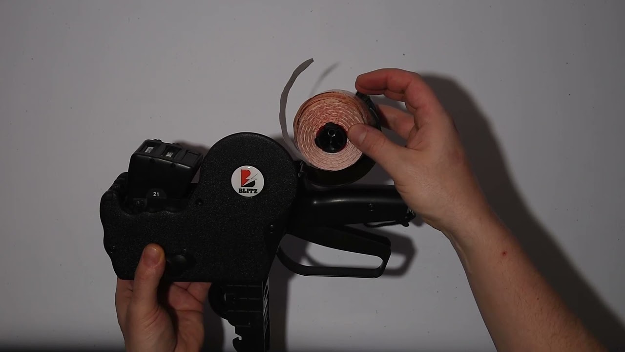 Etikettenrolle bei Blitz Auszeichnern und Paginiergeräten wechseln