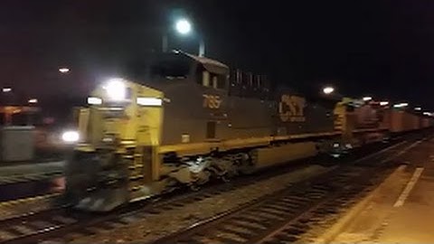 [CSX]785 ES44AH & AC44CW Leads U300-24 With Hybrid k5hl CRAZZY HORNSHOW Fay NC & Stuck Ditch Light