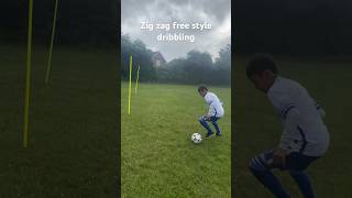 Zig zag freestyle dribble with quick chops and cuts #footballskills #youthfootball #skill