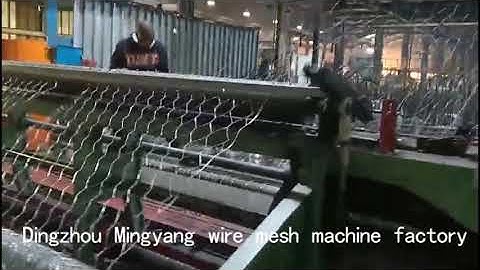 PVC coated Reverse Twisted Hexagonal Wire Mesh Netting Machine