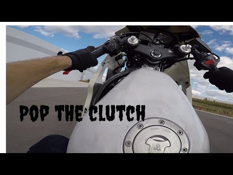 Come fare il *wheelie* con una moto stock da 600 cc (Guida passo-passo)