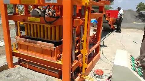 QTJ4-26 semi automatic concrete solid brick making machine with belt conveyor mixer in Kenya Uganda