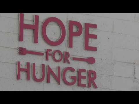 Glendale food bank sees 40% surge in families seeking help amid job loss and snap benefit cuts