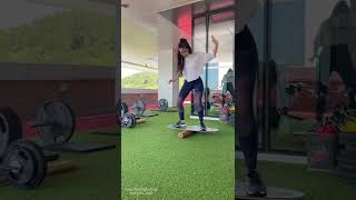 Neslihan Atagül Denge Çalışması Yapıyor..