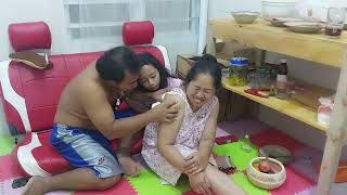 Begini Cara Papa Obatin Punggung Mama Yang Gatal Bikin Tasya Ketawa Mama Sampai Menjerit Lucu