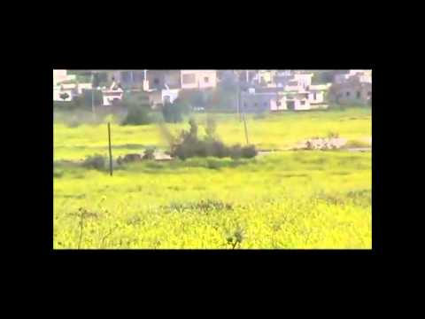 ادلب حيش طريق الموت ترك جيش الأسد احد العساكر من شدة القصف عليه 6 4 2013 