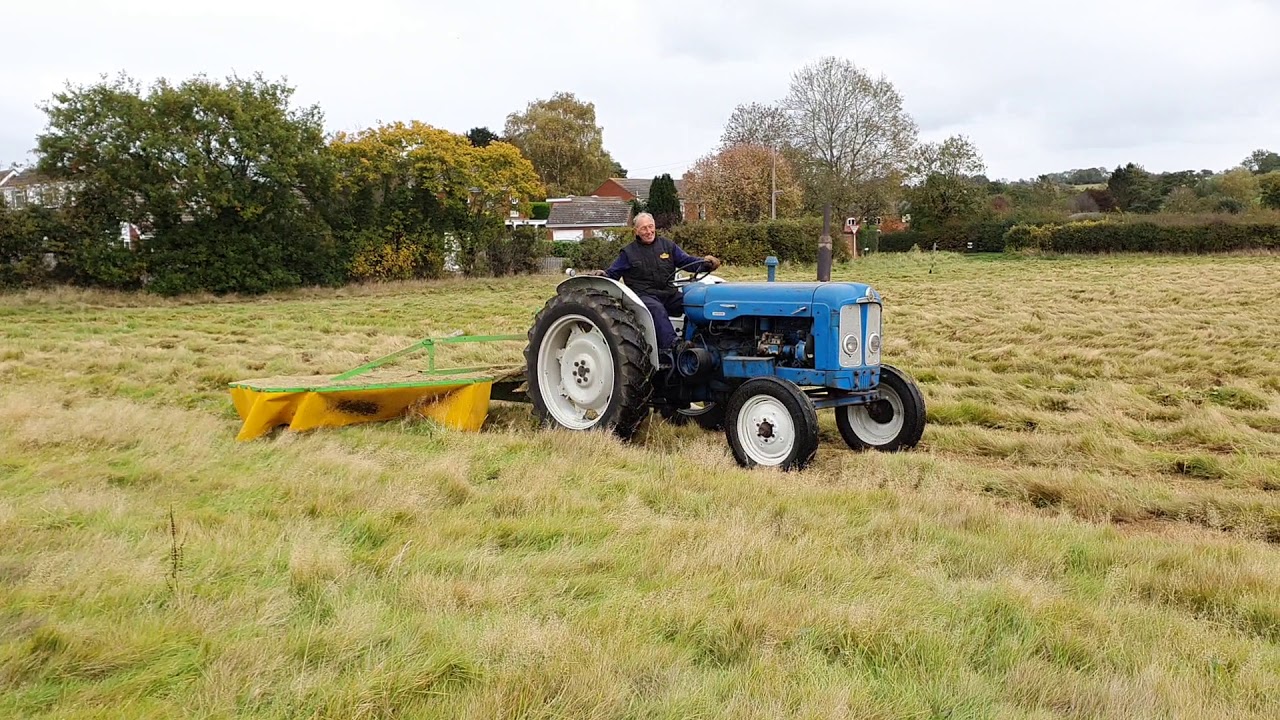 Fordson New Performance Super Major tractor mowing, 2 drum mower. Mowing Grass YouTube