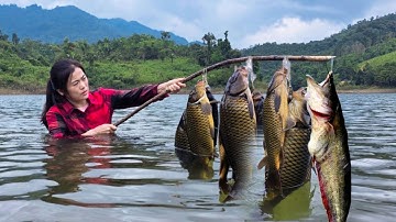 Traditional fishing, Diep uses bamboo tubes to fish and catch a lot of big fish in a large lake.