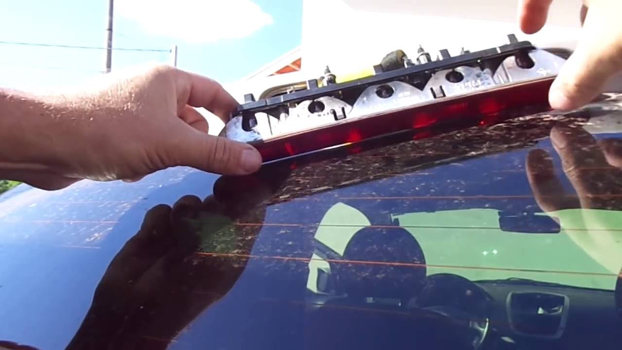 O Maravilhoso Peugeot, Desmontando e Verificando Luzes o Break Light