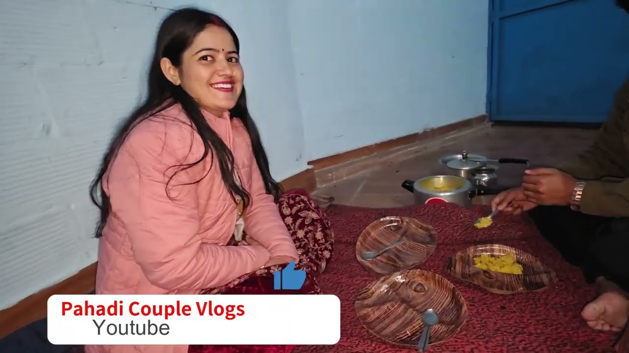 ये क्या हो गया अचानक जाना पड़ा हमें अपने मंदिर थैना में // Pahadi Couple Vlogs// Thaina 
