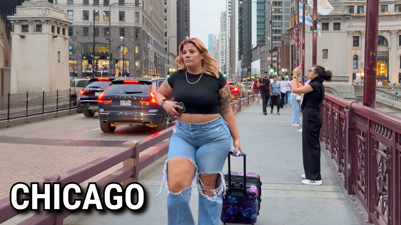 CHICAGO Walk 😎 Beautiful Friday Evening Walking Tour | September 19, 2025 | 4K 60fps City Sounds