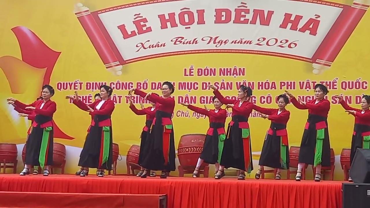 Văn nghệ chào mừng đón văn hóa phi vật thể hát song cổ 2026
