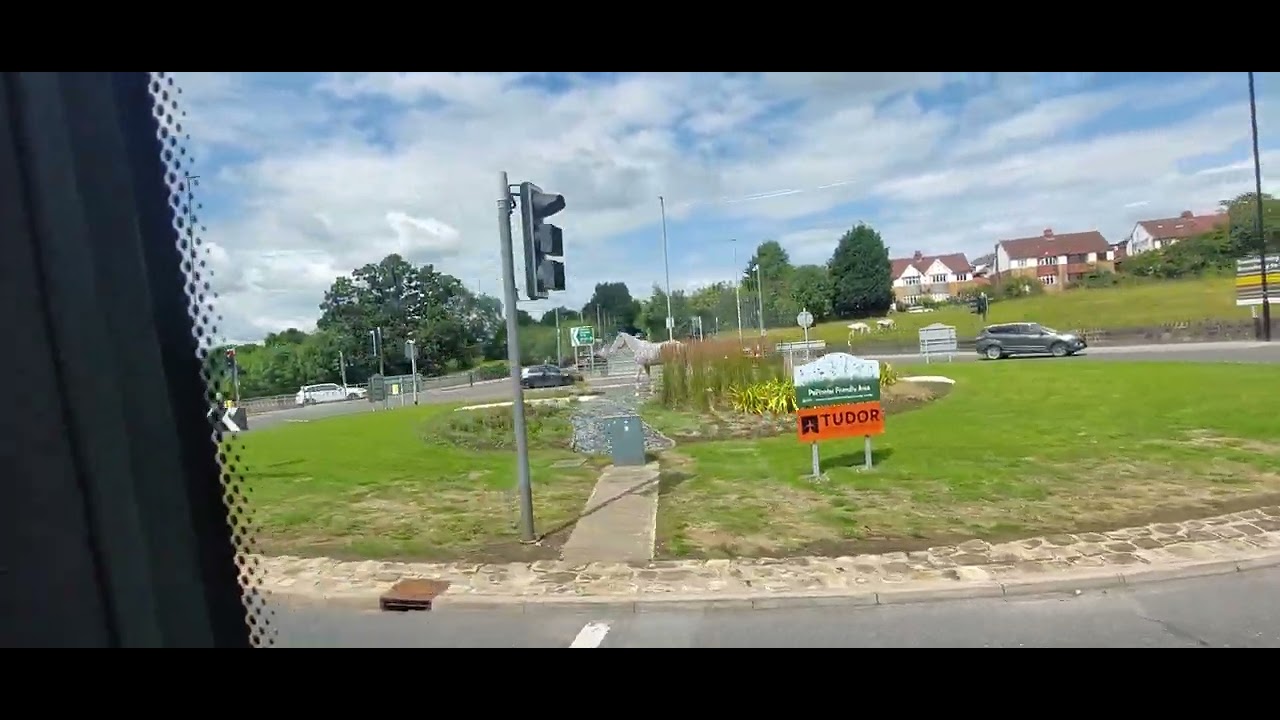 My Ride On Yorkshire Bus Number 9 From Horsforth To The White Rose Via my-ride-on-yorkshire-bus-number-9-from-horsforth-to-the-white-rose-via