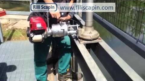 APS100N Portable Valve Actuator working on sluice gate with Mastergear A13