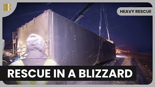 Rescuing Trapped Trucks - Heavy Rescue - S03 EP01 - Reality Drama