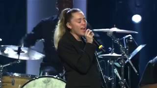 Miley Cyrus + Billy Ray Cyrus - Amazing Grace - Janice Freeman Memorial Service -18/03/2019